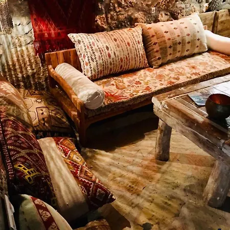 Kale - Adult Only + 15 Lodge *