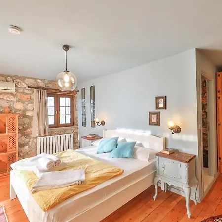 Kale - Adult Only + 15 Cabană *