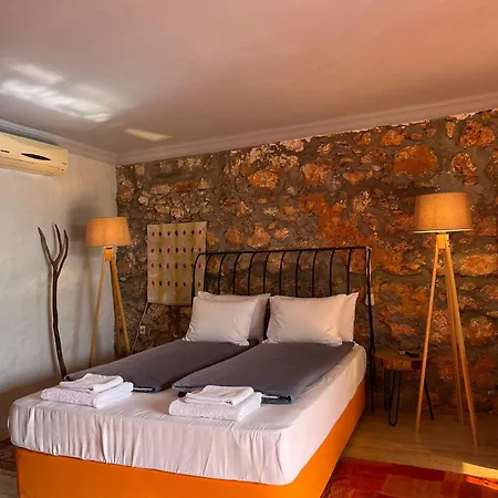 Kale - Adult Only + 15 Cabană *